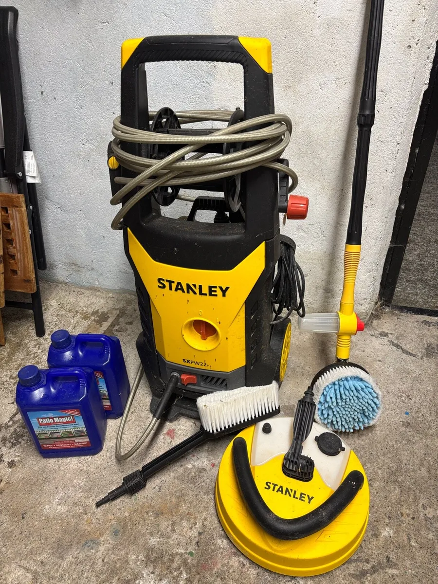 Power wash - Image 1