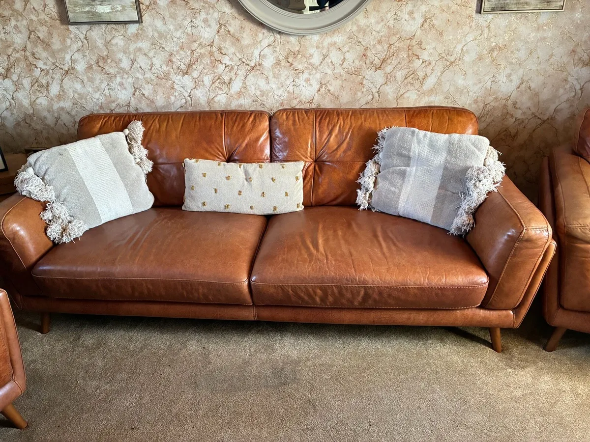 3 piece couch - Image 1