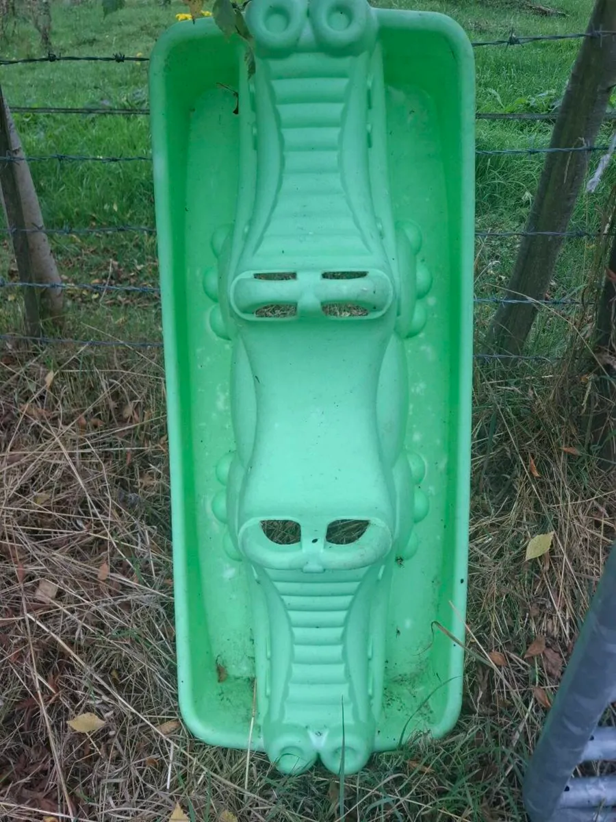 Outdoor toy - Image 1