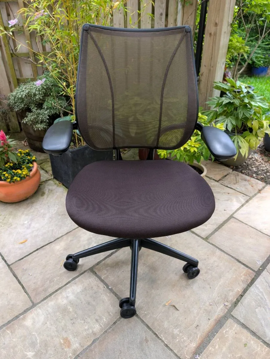 Ergonomic office chair - Image 4