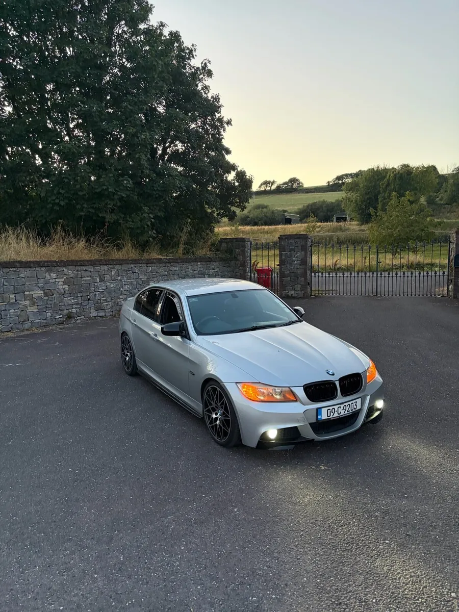 BMW 318d msport - Image 1