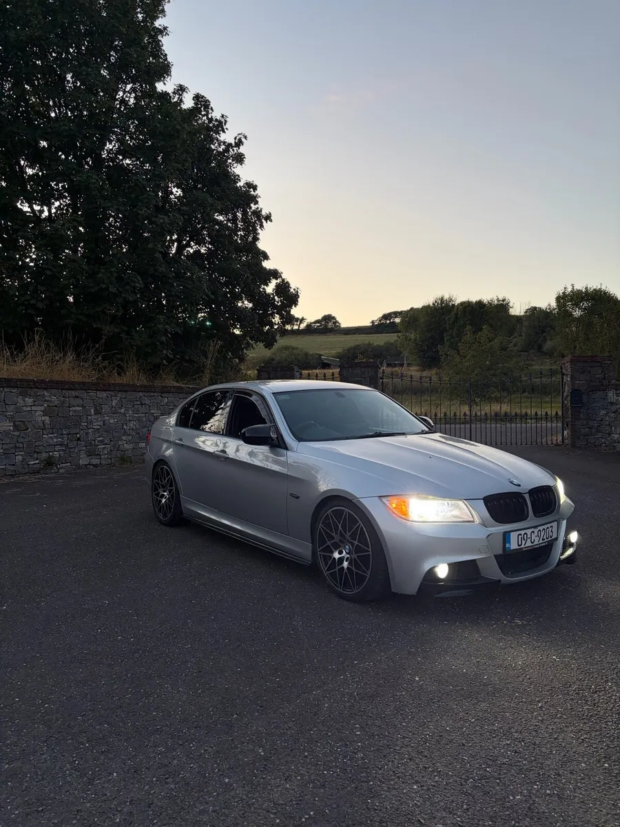 BMW 318d msport - Image 4