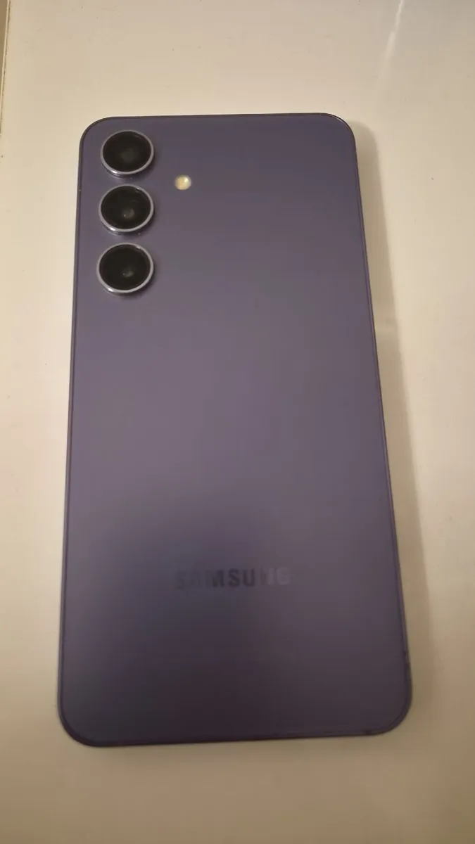 Samsung s24 - Image 3