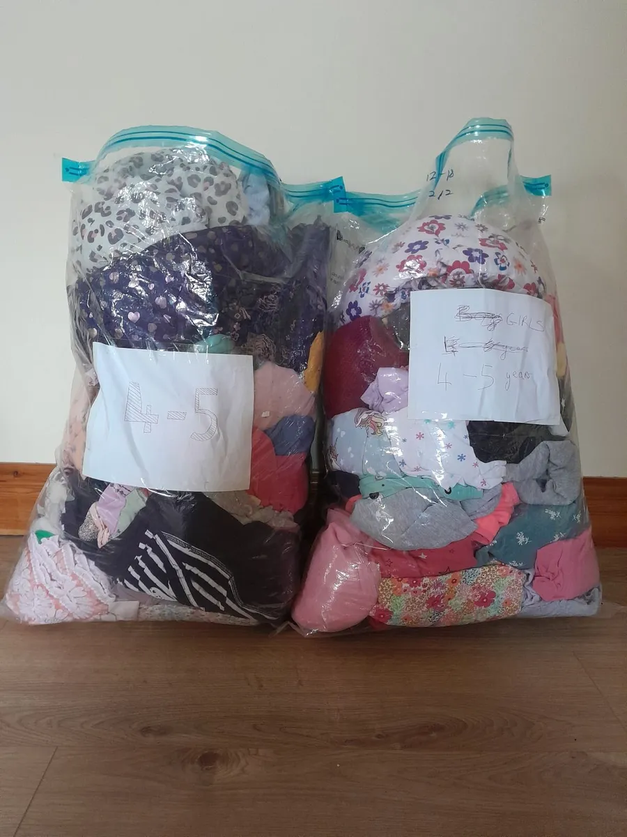 Girls clothes