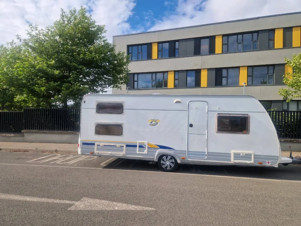 Caravan - Image 2