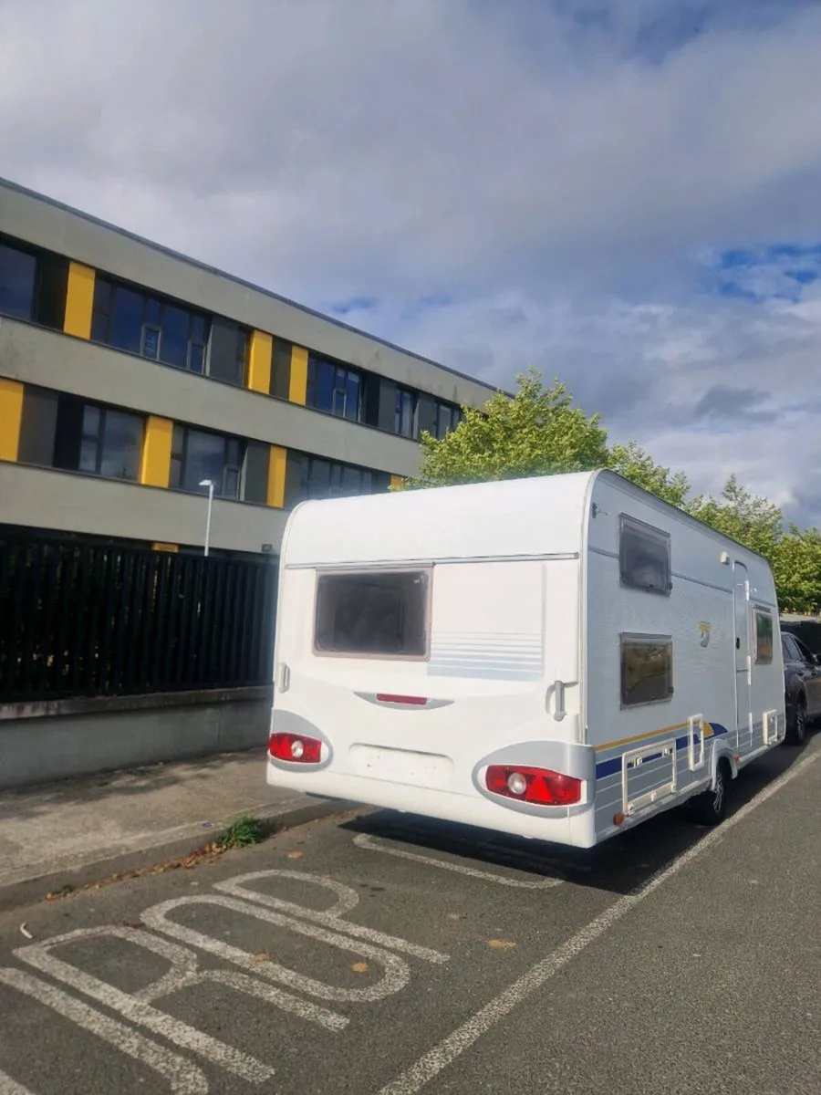Caravan - Image 3