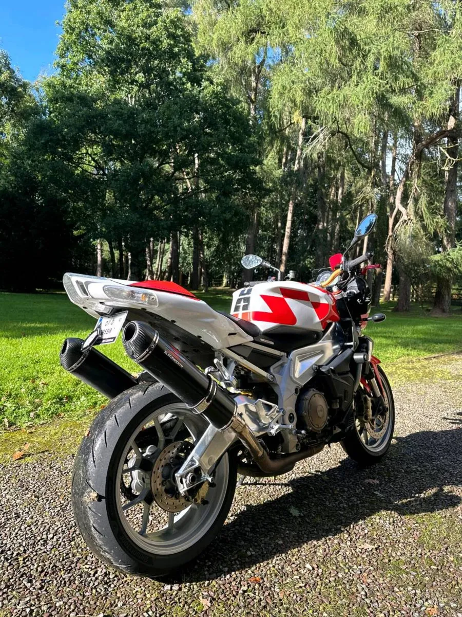 Aprillia Tuono - Image 4