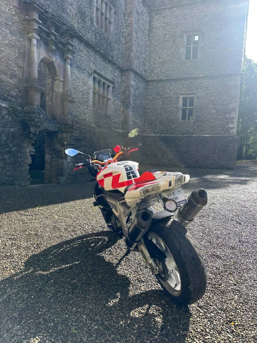 Aprillia Tuono - Image 3