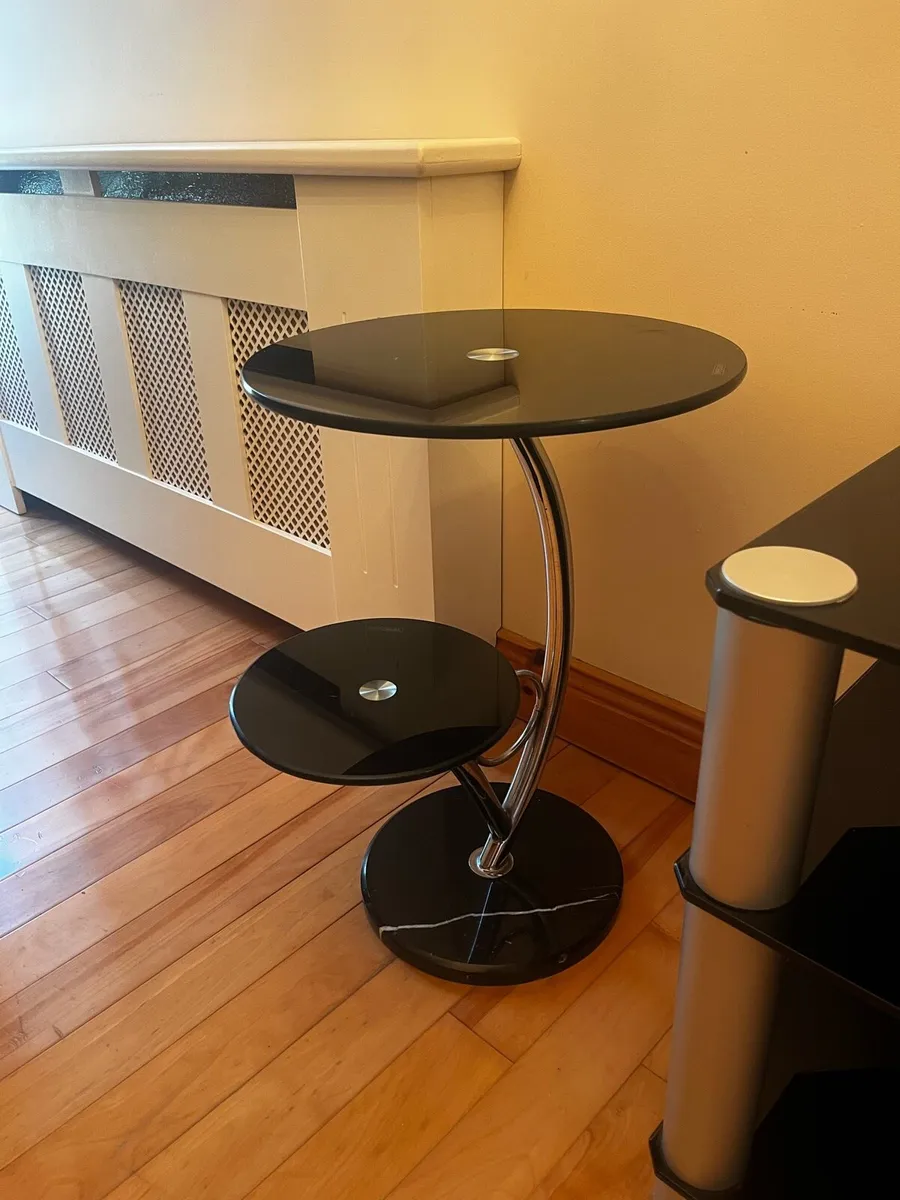 Large Glass tv stand & matching side table - Image 4