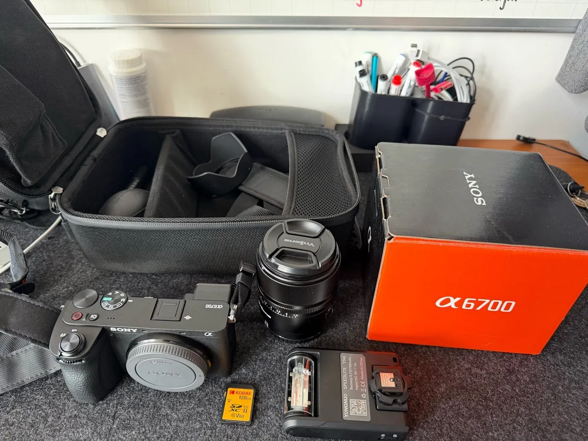 Sony A6700 Camera Bundle – Like New little use - Image 2