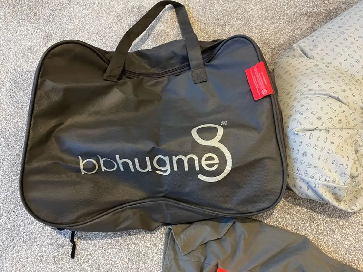 Bbhugme pregnancy and nursing pillow - Image 4