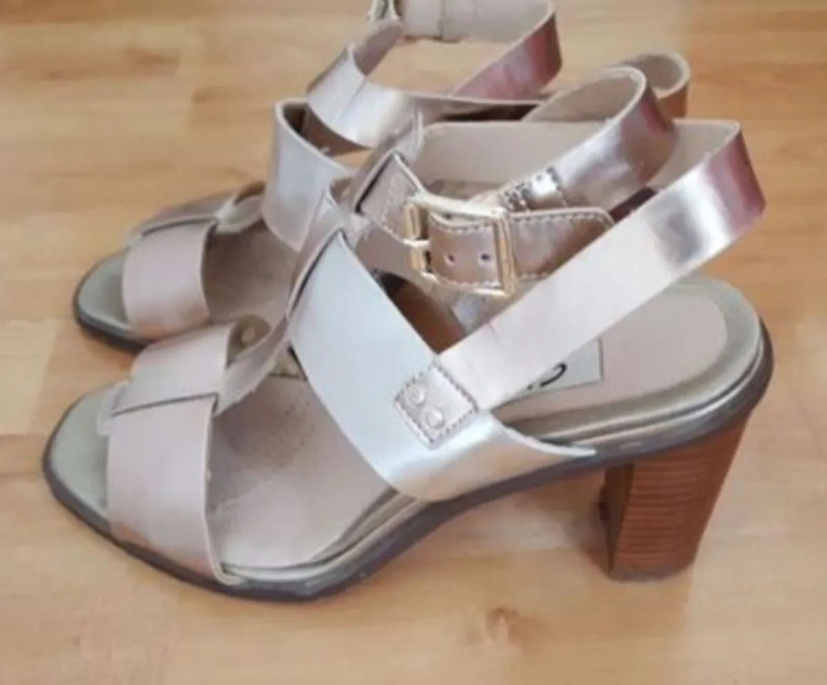 Ladies Clarks Sandals