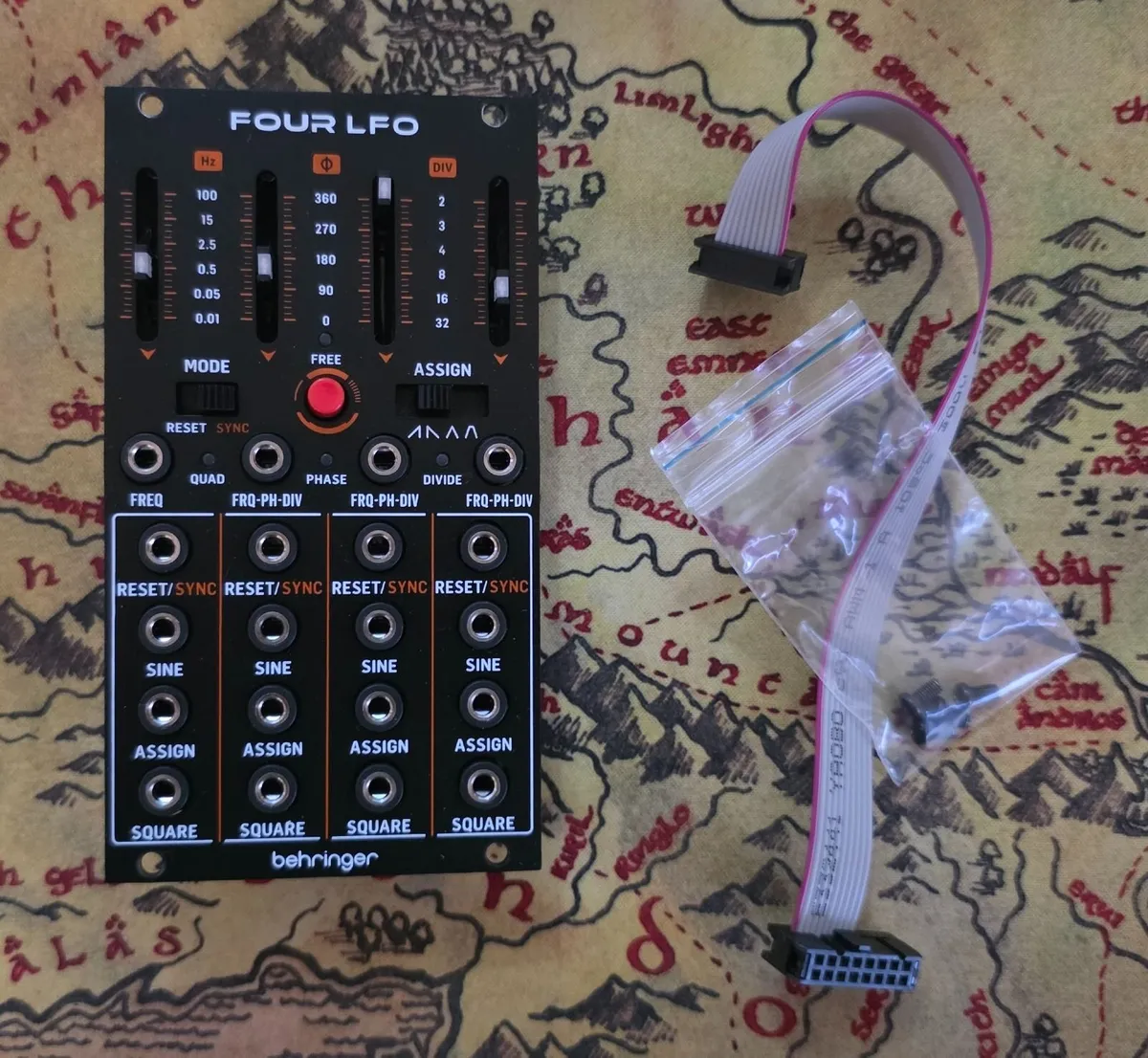 Behringer FOUR LFO Module (Near Mint)