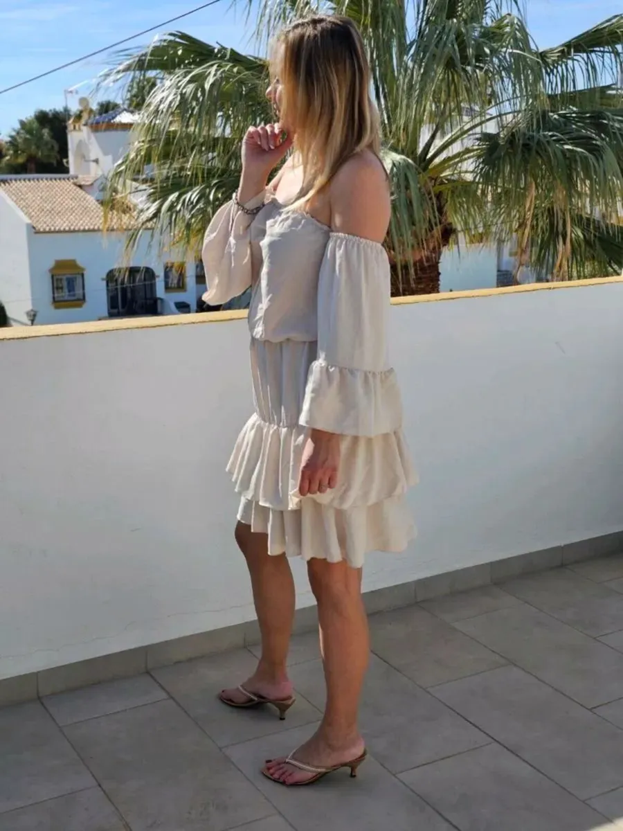 Spanish dress - Image 3