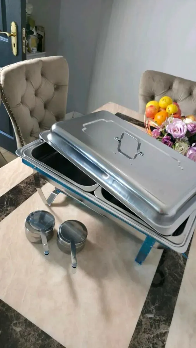 Chafing Dishes food warmer brand new - Image 2