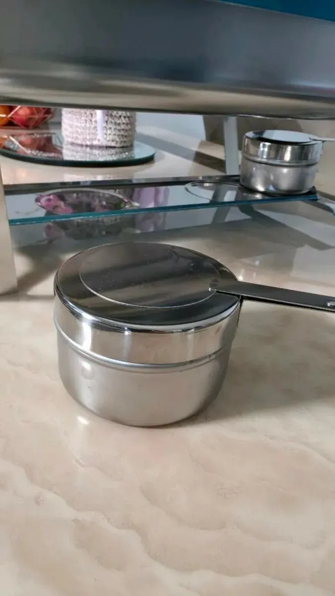 Chafing Dishes food warmer brand new - Image 3