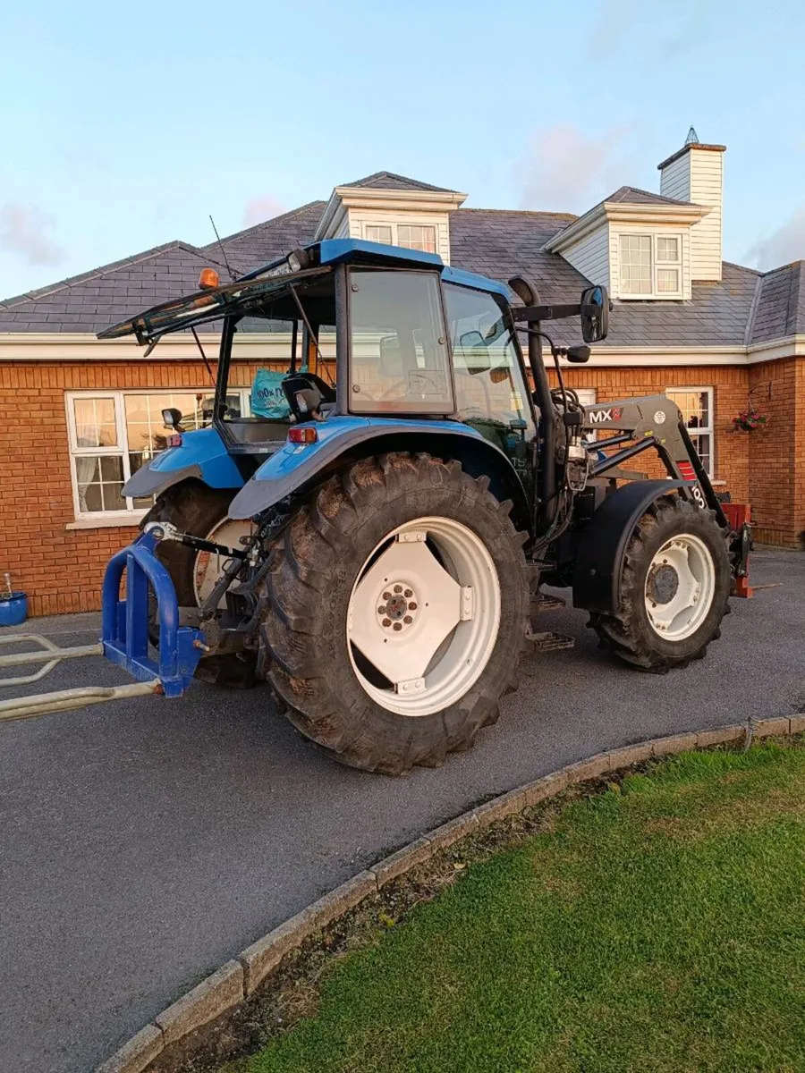 TS 110 New Holland - Image 3