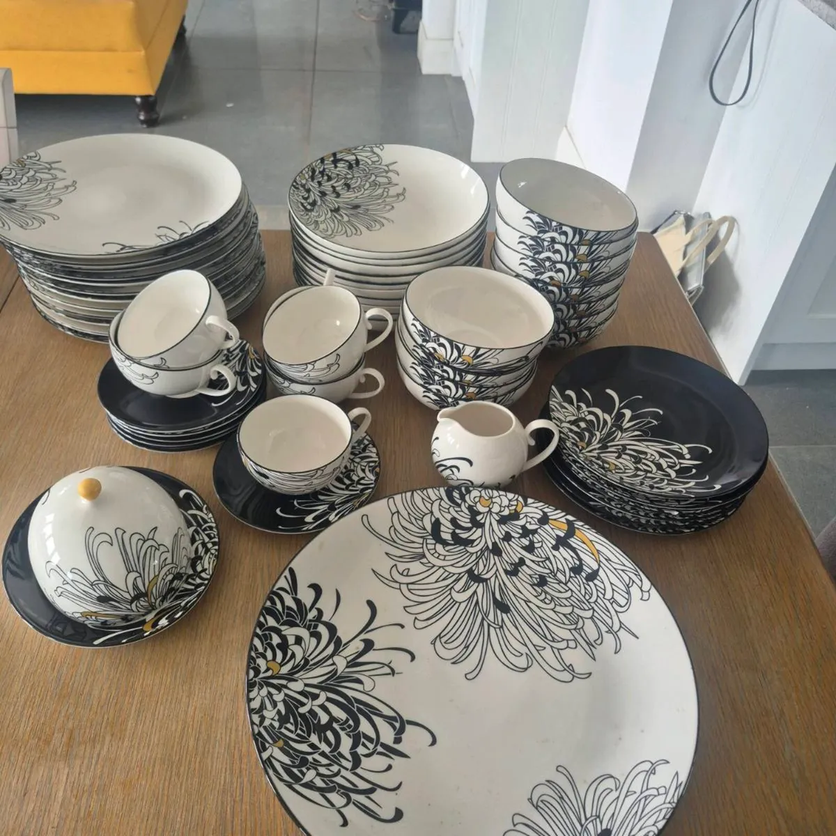 Denby Monsoon dining set - Image 2