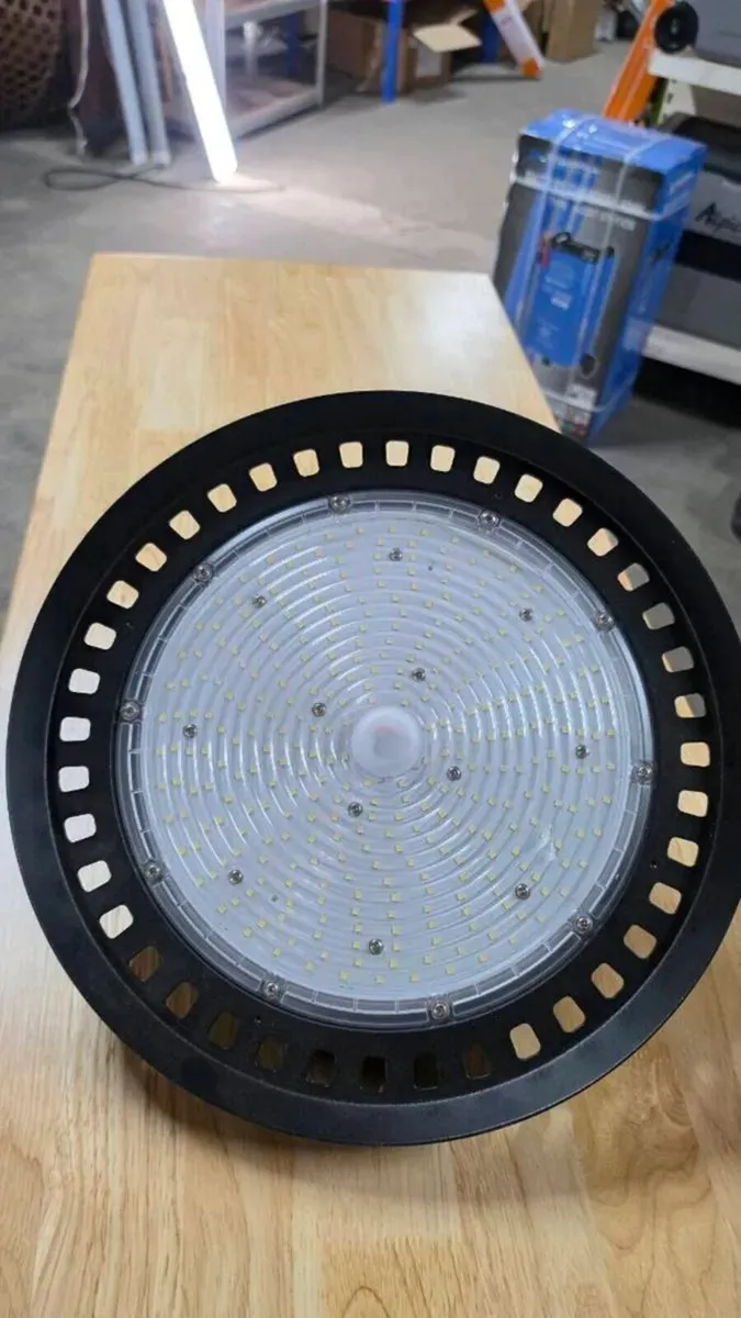 Shed lights, warehouse LED lights, highbay lights - Image 4