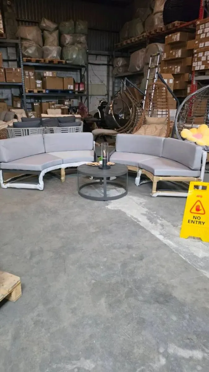 Garden furniture set brand new - Image 1