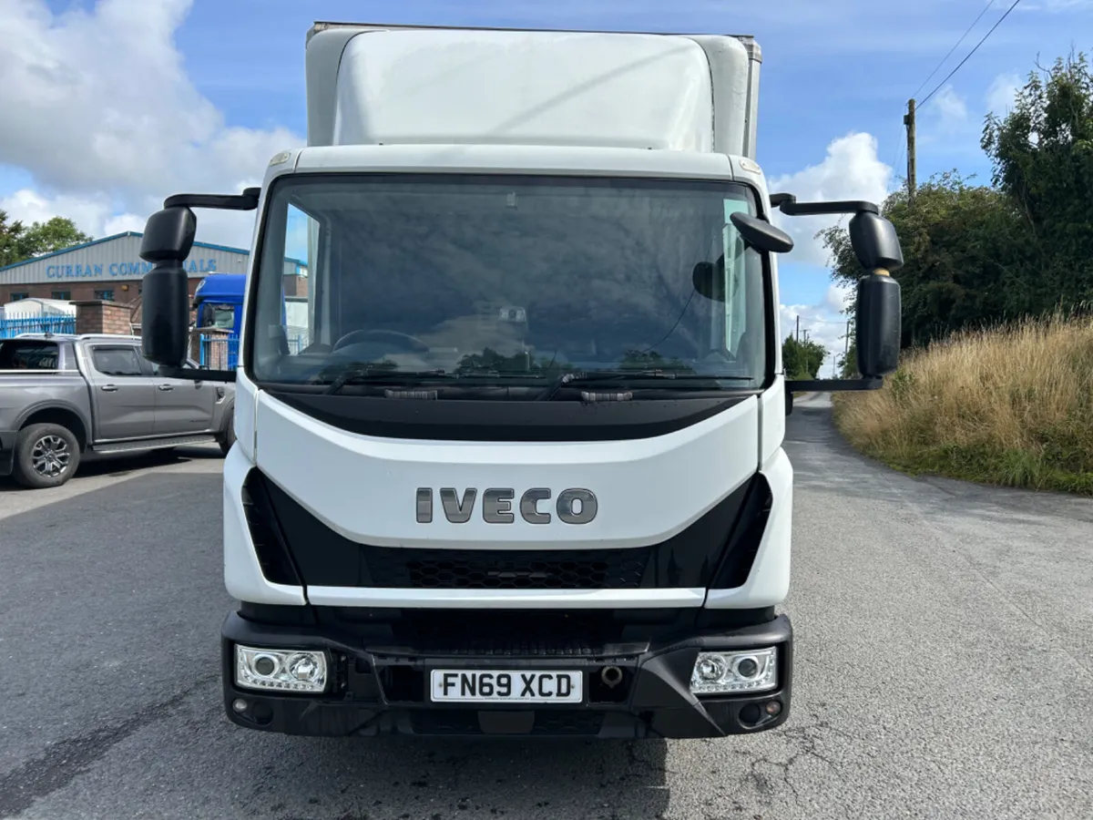 2019 iveco 75e16 7.5 ton 20ft box with tail lift - Image 2