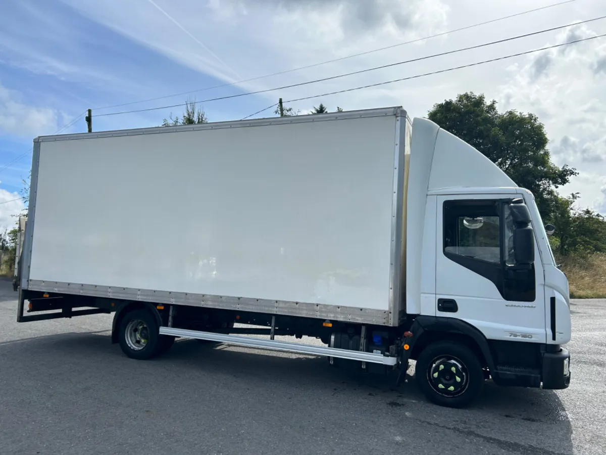 2019 iveco 75e16 7.5 ton 20ft box with tail lift - Image 4