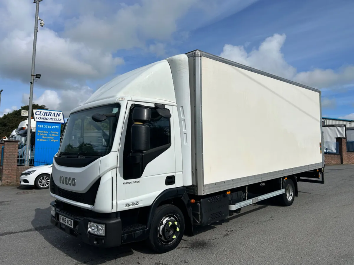2019 iveco 75e16 7.5 ton 20ft box with tail lift - Image 1