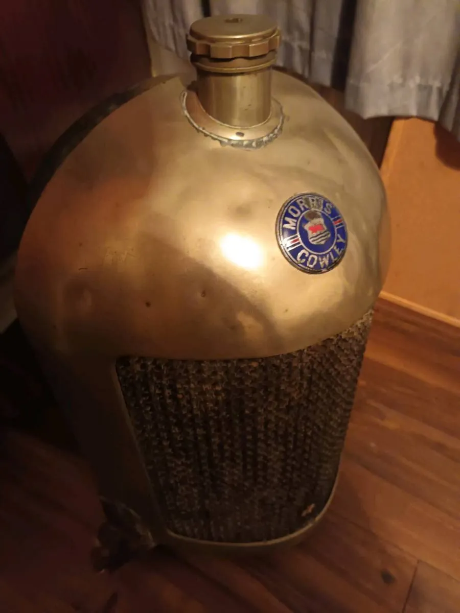 Vintage Bull Nose Radiator - Image 2