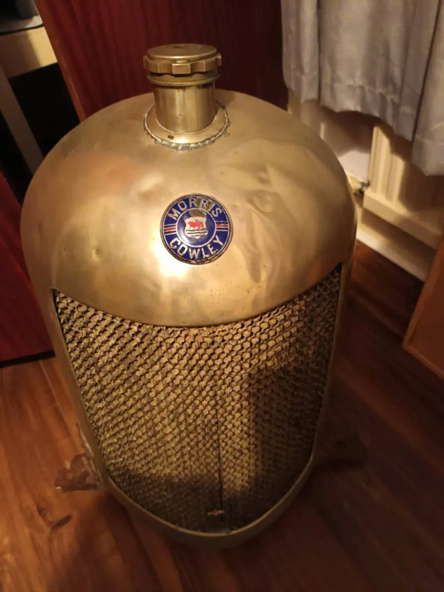 Vintage Bull Nose Radiator - Image 4