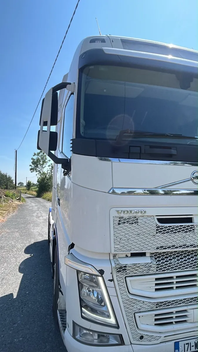 VOLVO 2017 FH 500 6X2 - Image 1