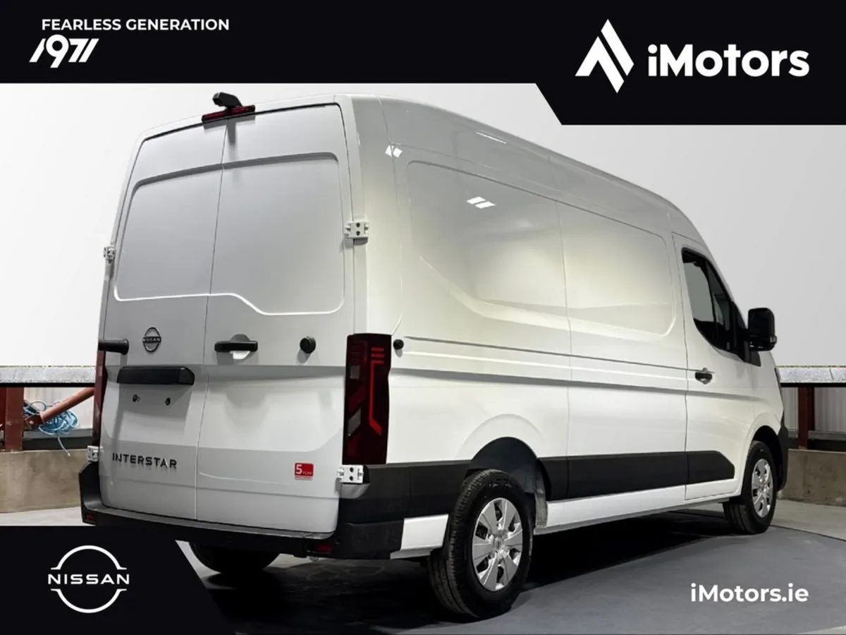 Nissan Interstar SV Premium 150 - Image 3
