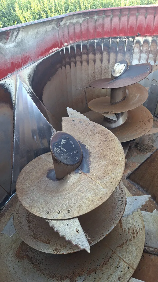 SiloKing 2218 Tub Feeder - Image 3