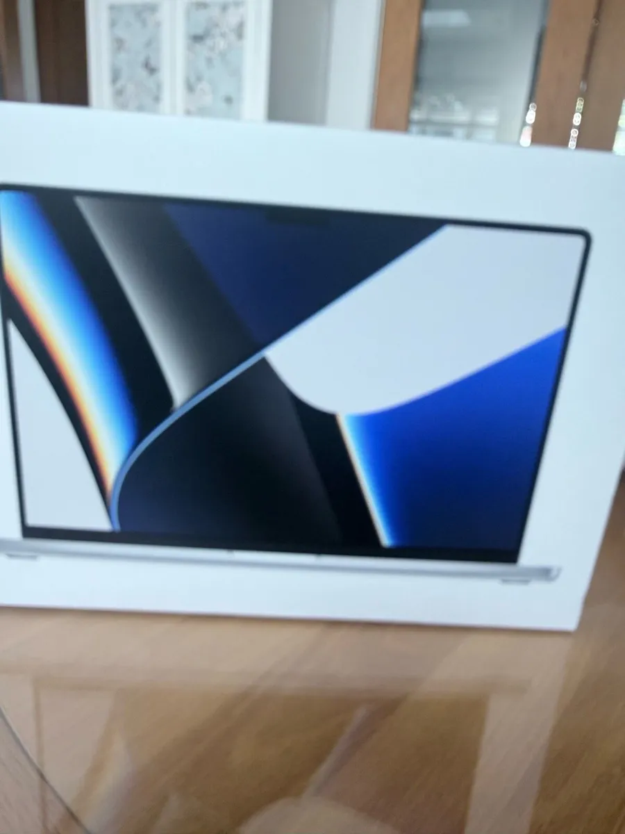 MacBook M1 Max 16” Flawless - Image 1