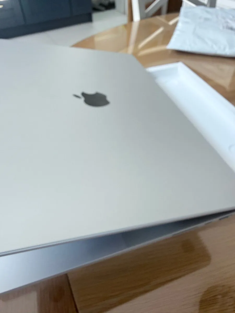 MacBook M1 Max 16” Flawless - Image 4