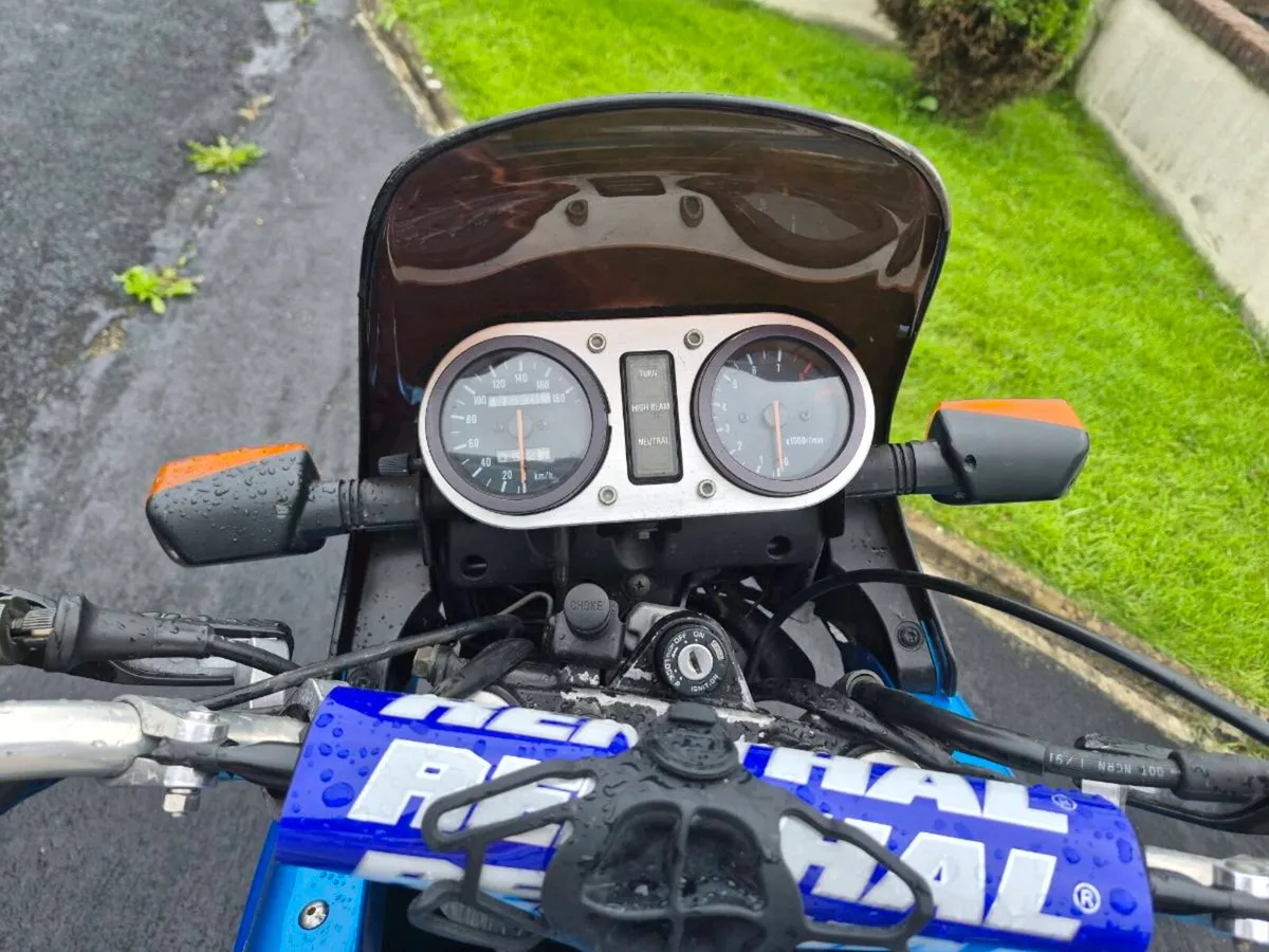 DR800 - Image 2