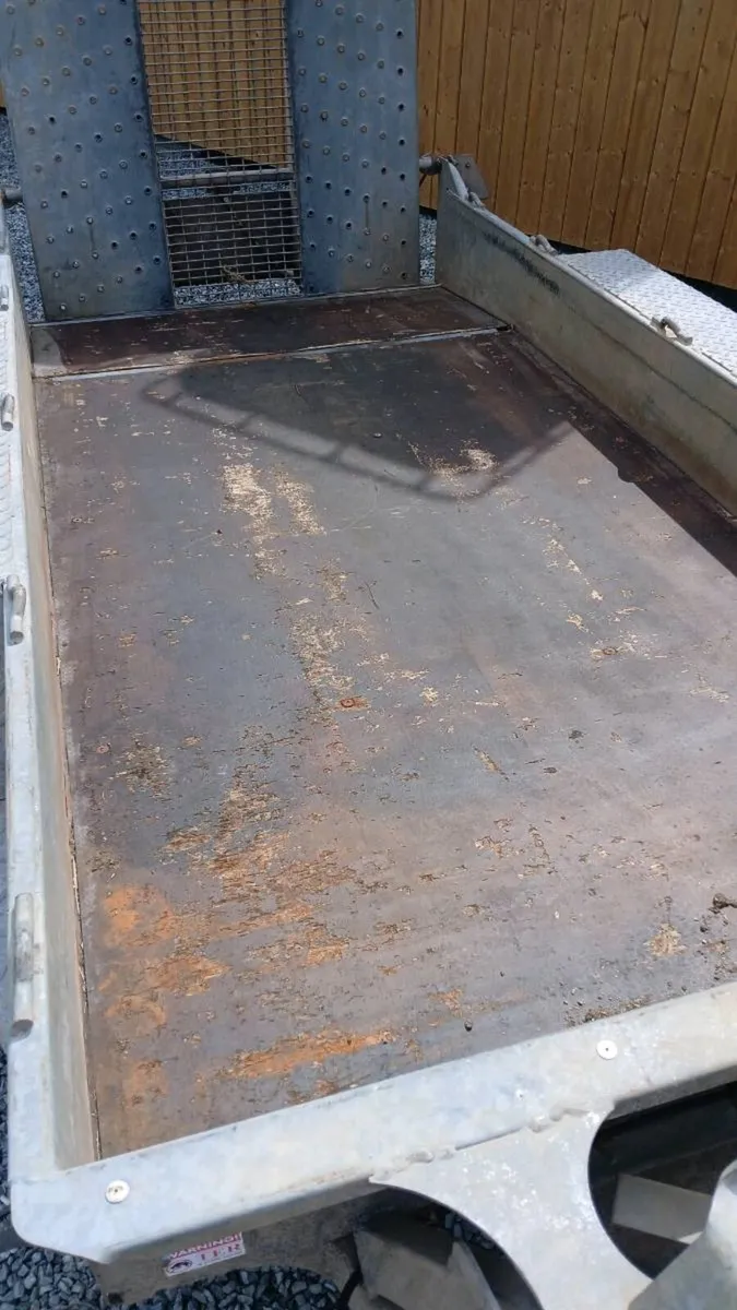 9x4ft Ifor Williams beavertail plant trailer - Image 3