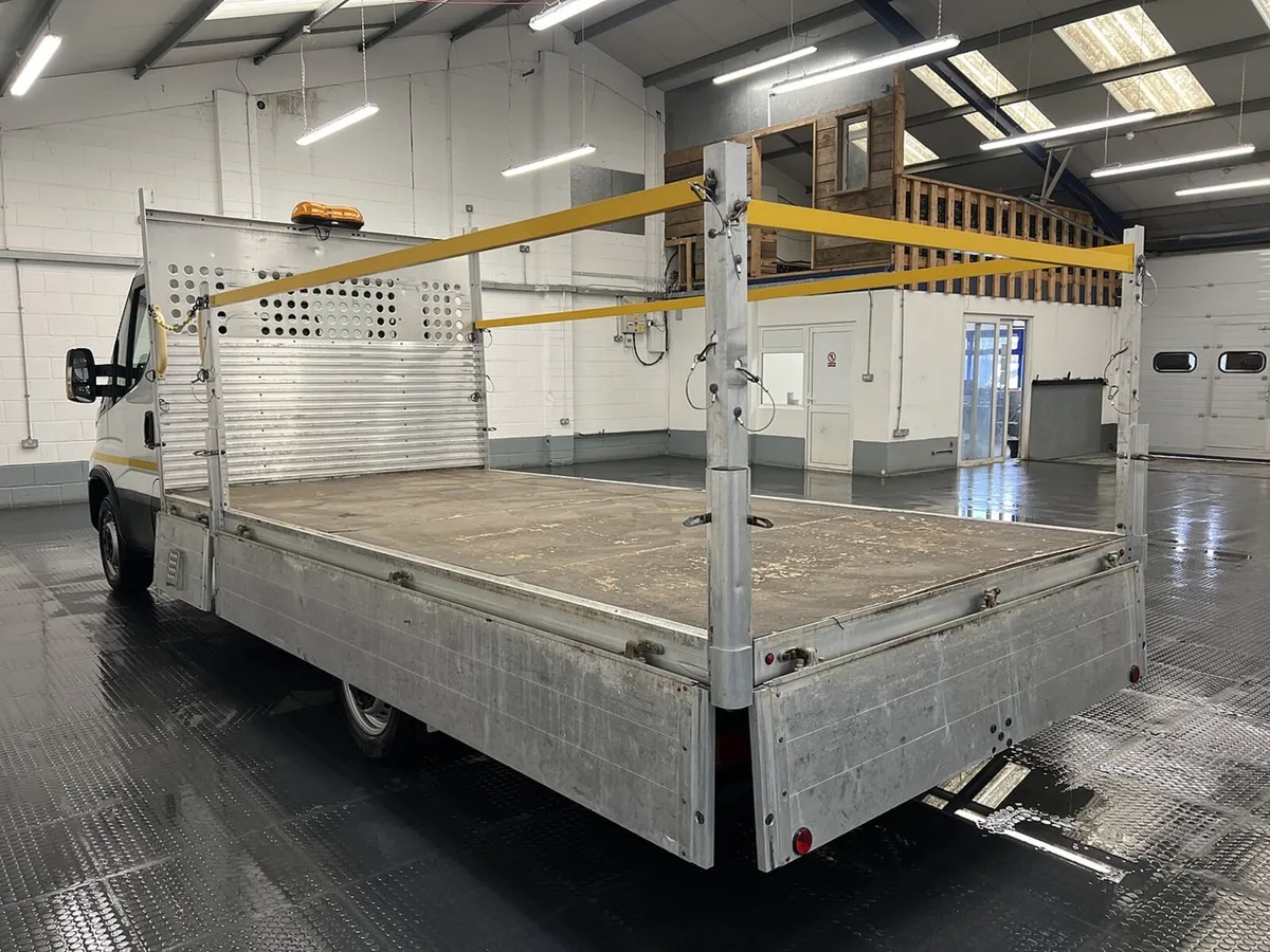 2023 Iveco Daily Dropside Van - Image 4