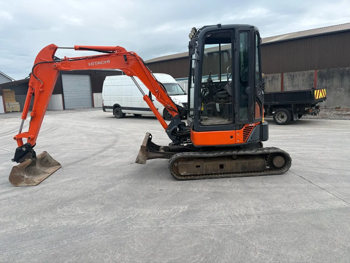 Hitachi zx30u-2 - Image 1