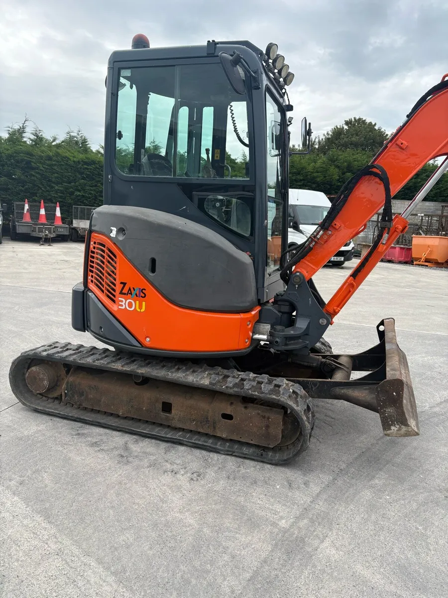 Hitachi zx30u-2 - Image 4