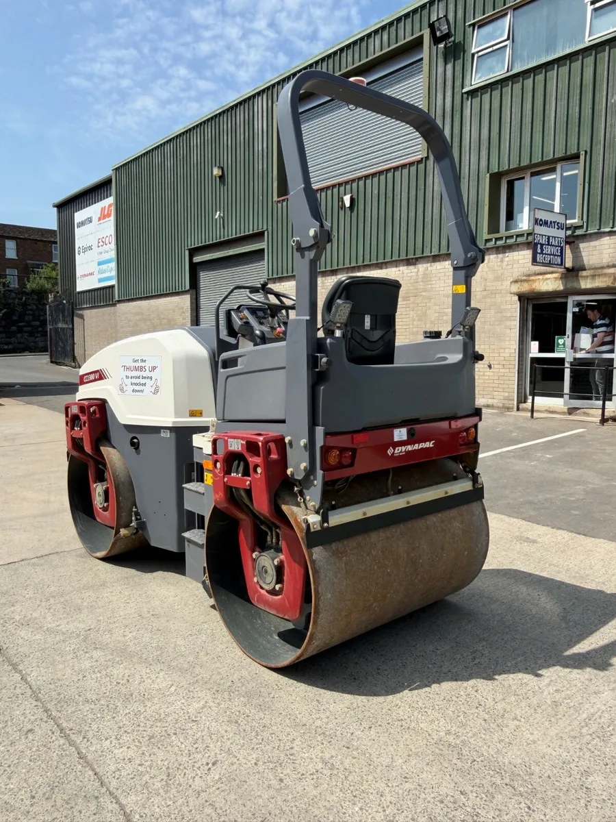 Dynapac CC1300VI Ashphalt Roller - Image 2