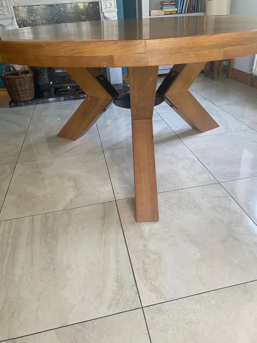 Dining room table circular - Image 3