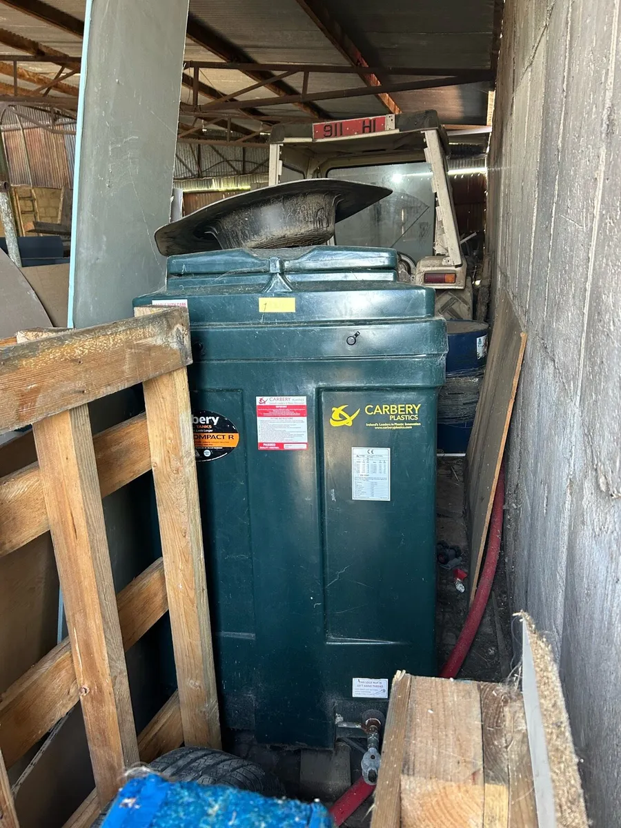 Bunded oil tank - Image 1