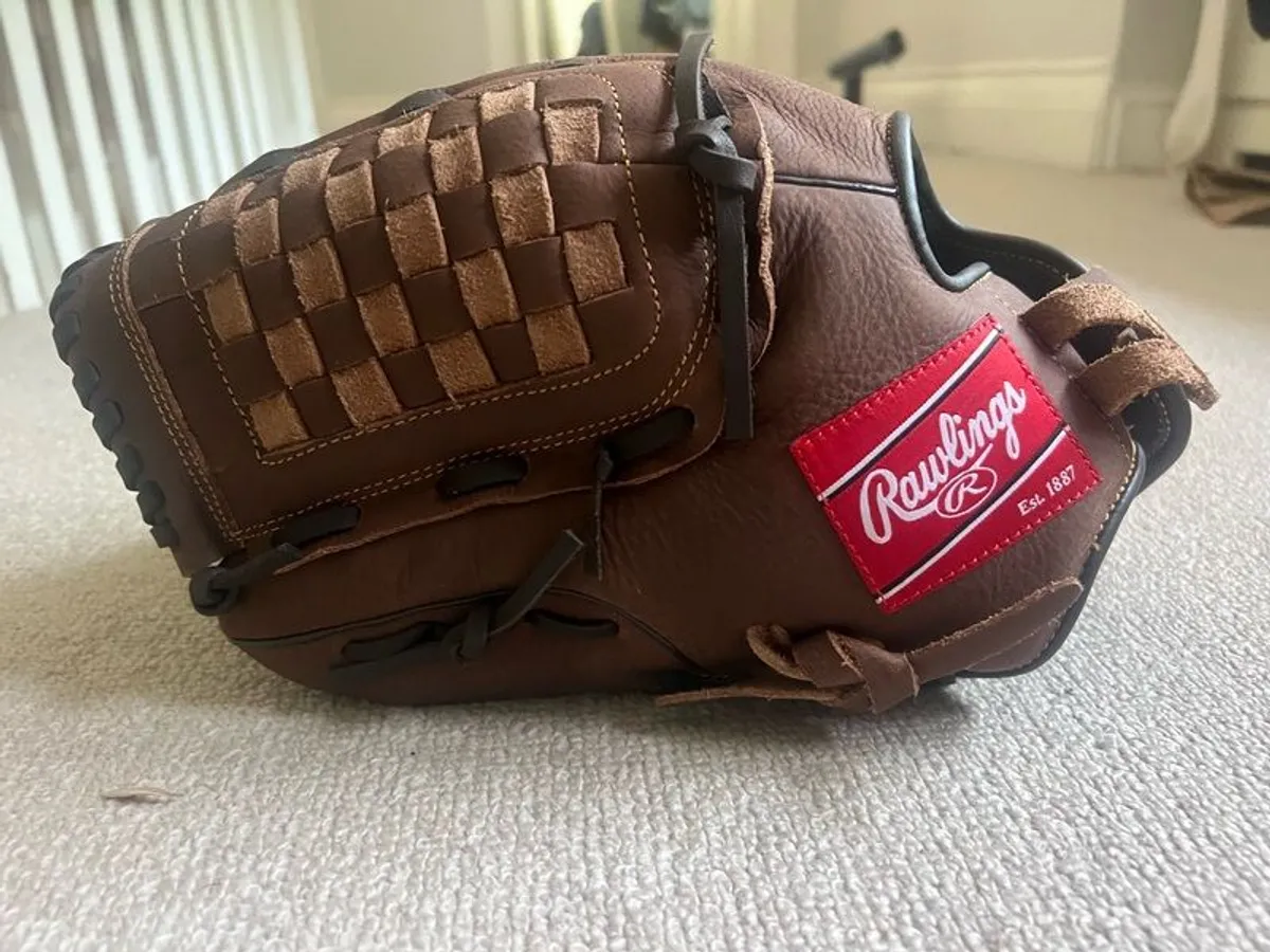 Baseball/Softball new left-hand glove - Image 2
