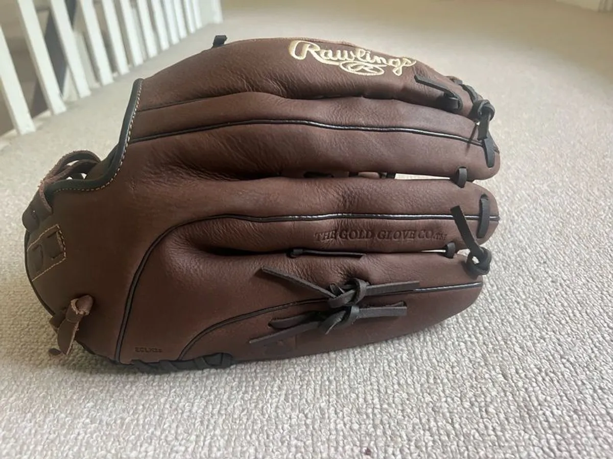 Baseball/Softball new left-hand glove - Image 3