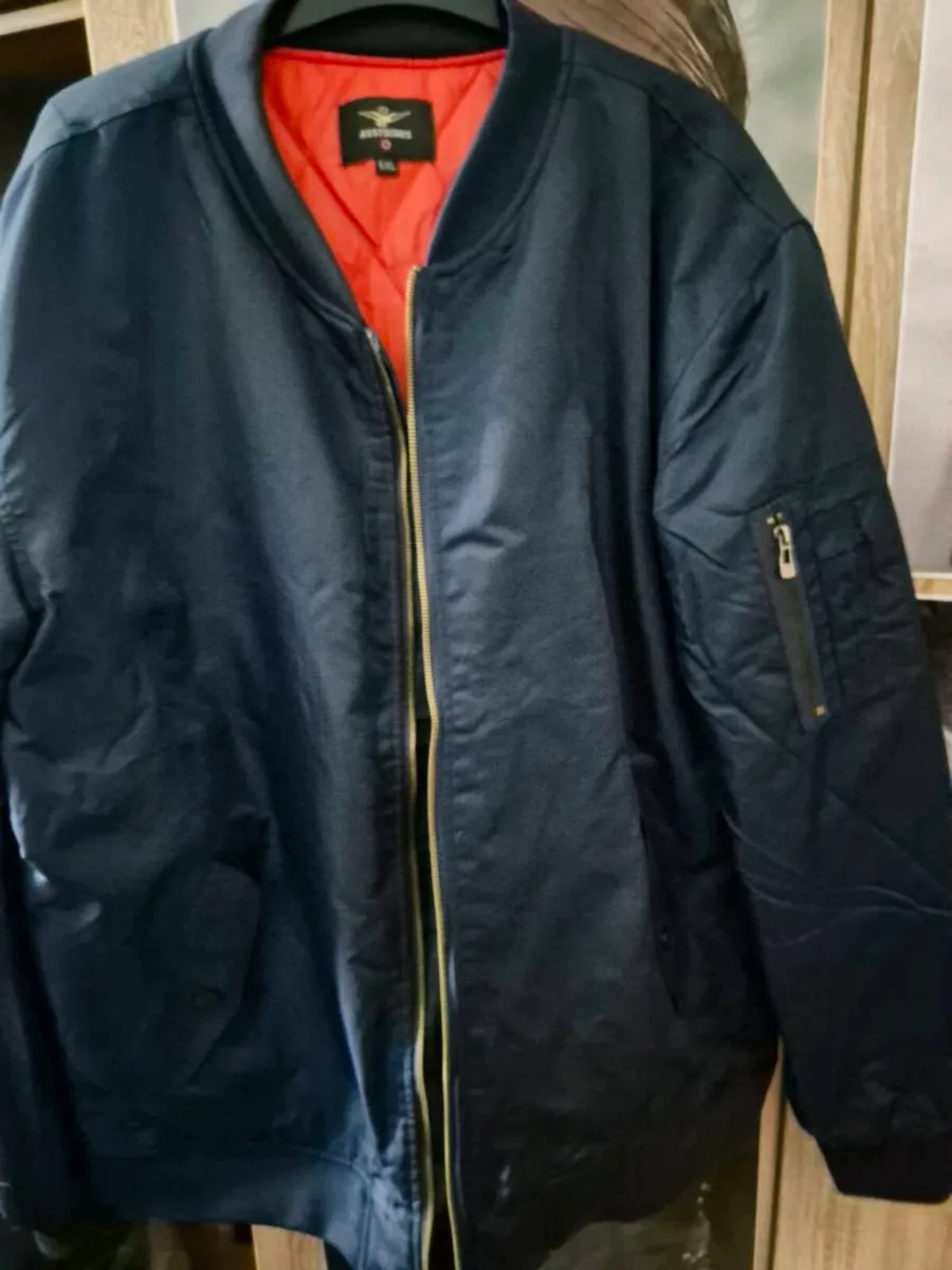 NEW NAVY BOMBER JACKET - Image 1