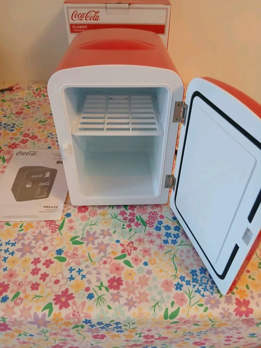Coca cola fridge - Image 3