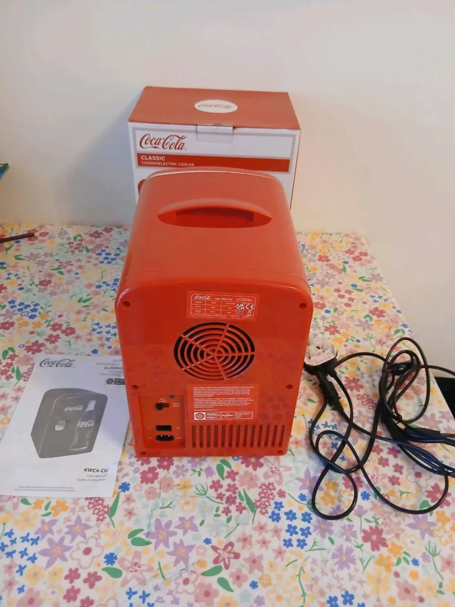Coca cola fridge - Image 4