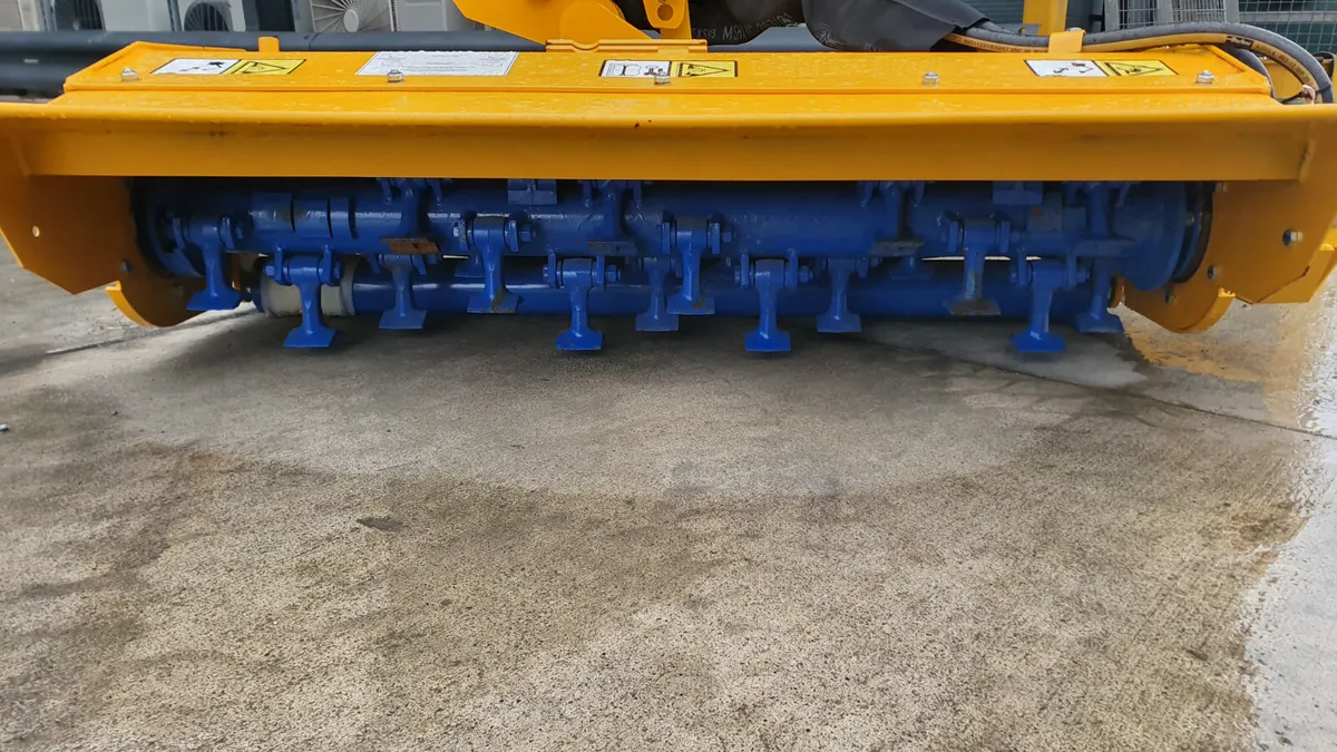 Bomford Kestrel 5 meter Hedgecutter - Image 3