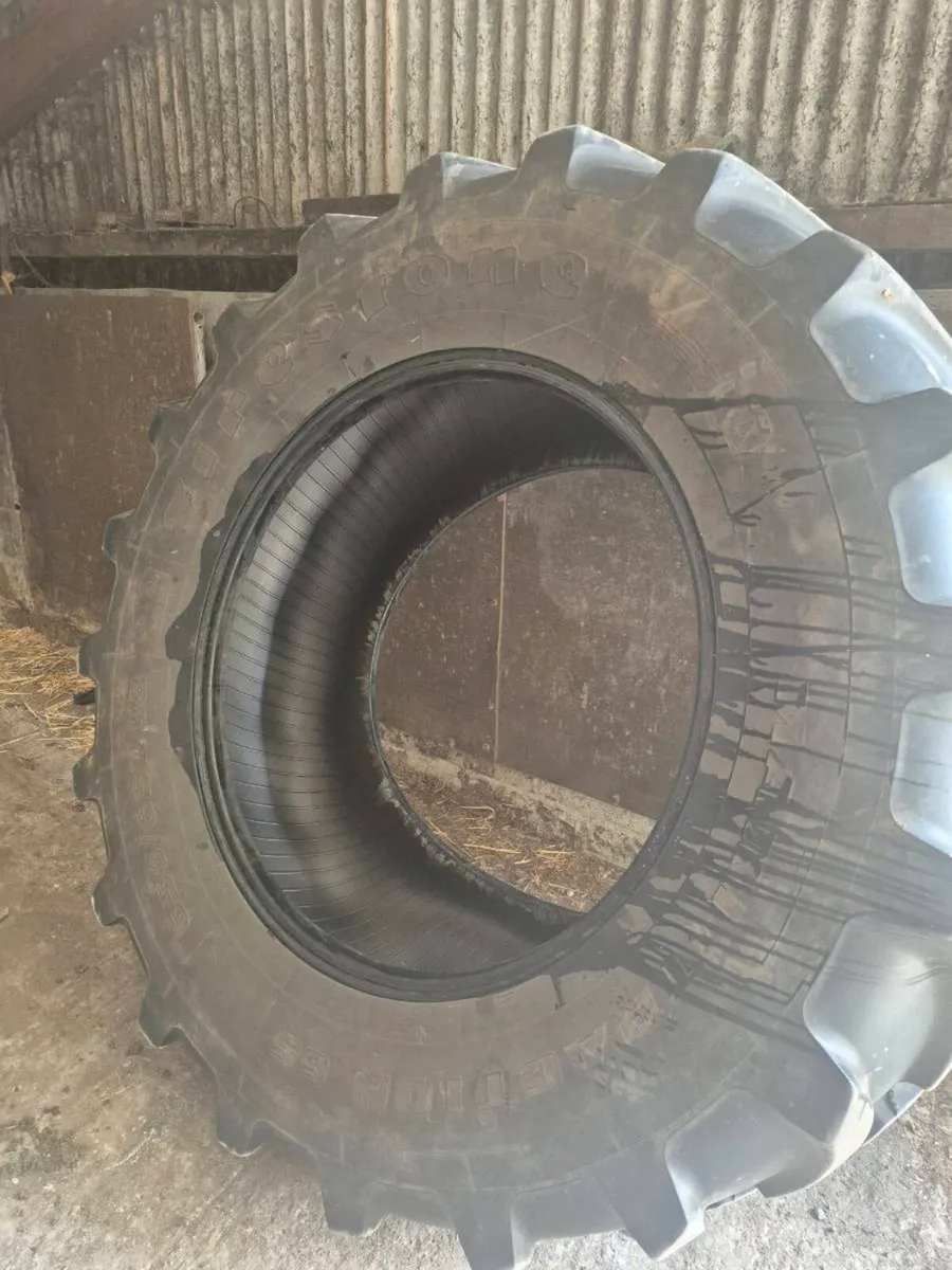 Tractor tyre - Image 1