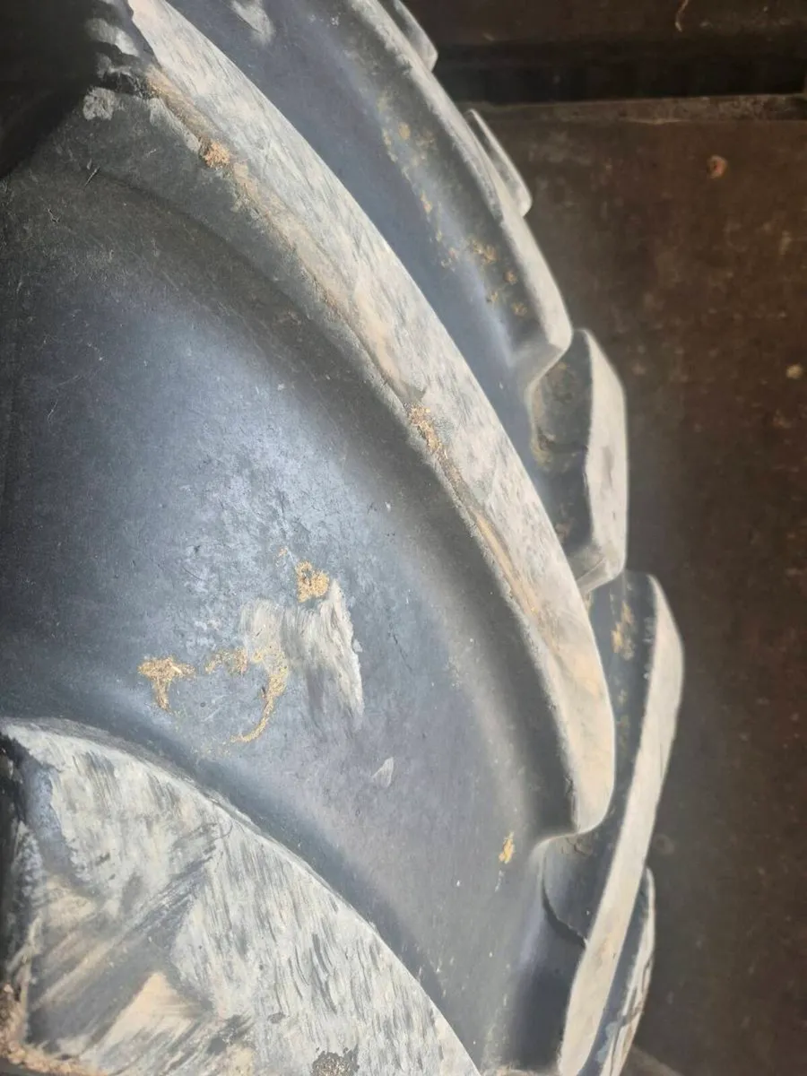 Tractor tyre - Image 2
